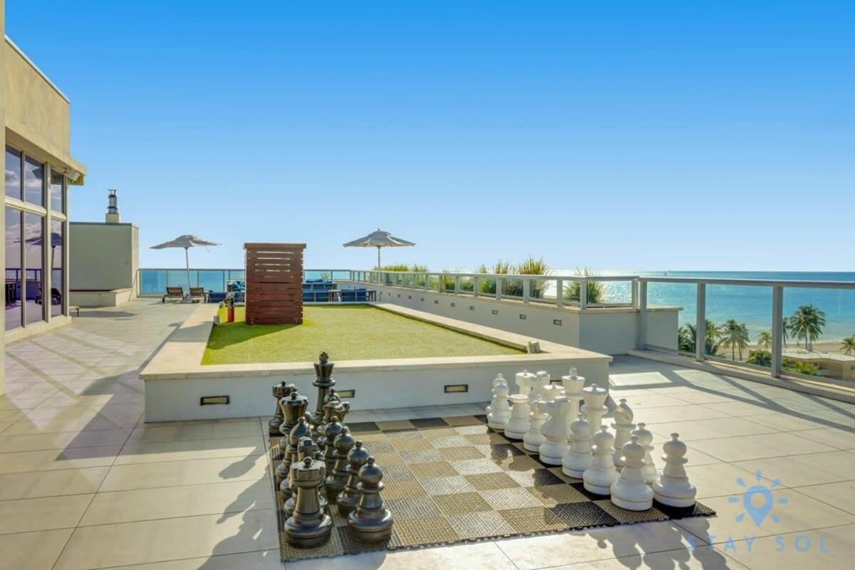 Tropical Oasis - Rooftop Pool- Near Beach - Gym Hollywood Zewnętrze zdjęcie