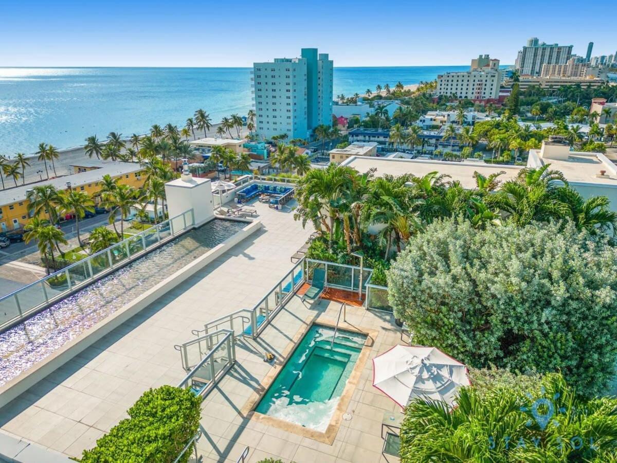 Tropical Oasis - Rooftop Pool- Near Beach - Gym Hollywood Zewnętrze zdjęcie