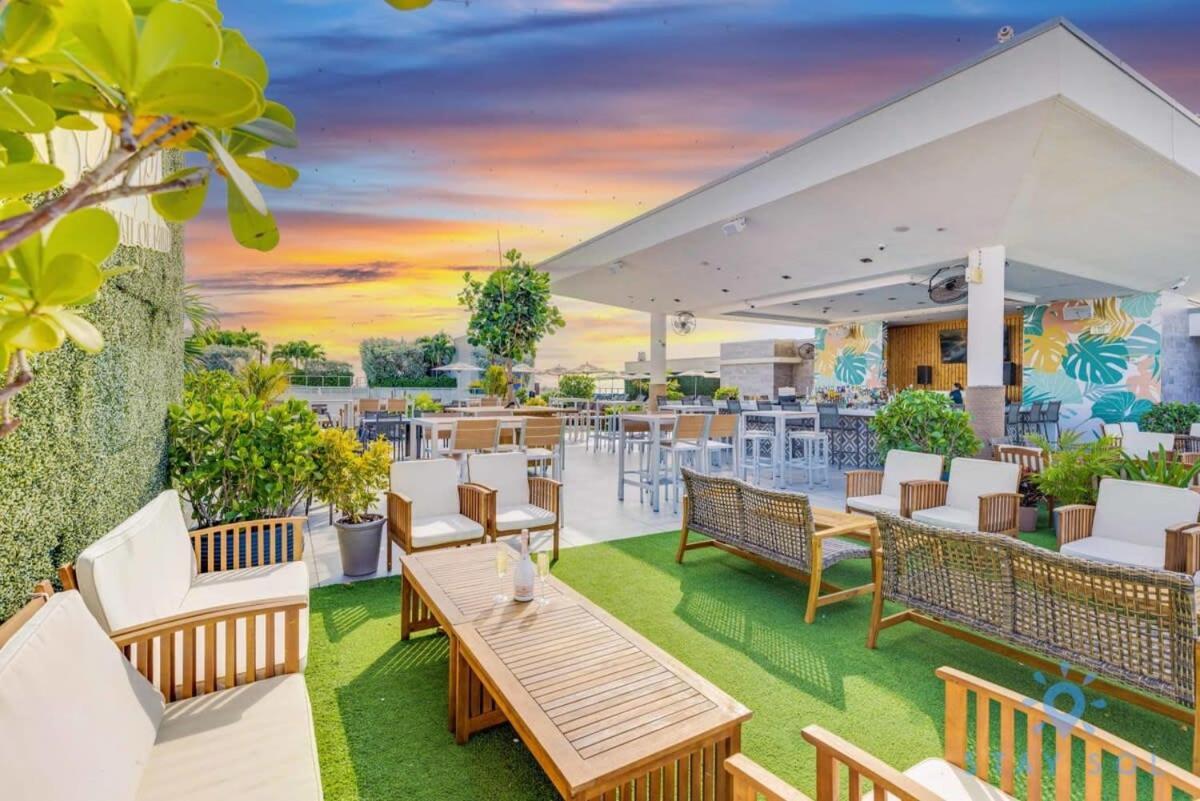 Tropical Oasis - Rooftop Pool- Near Beach - Gym Hollywood Zewnętrze zdjęcie
